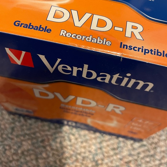 Brand new 10 DVD-R recordable DVDs NWT - Picture 4 of 5